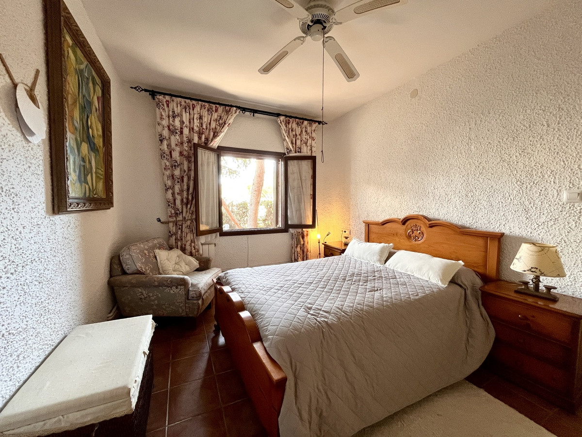 6 Bed Townhouse for sale in Cabo Roig Costa Blanca, Alicante, Spain