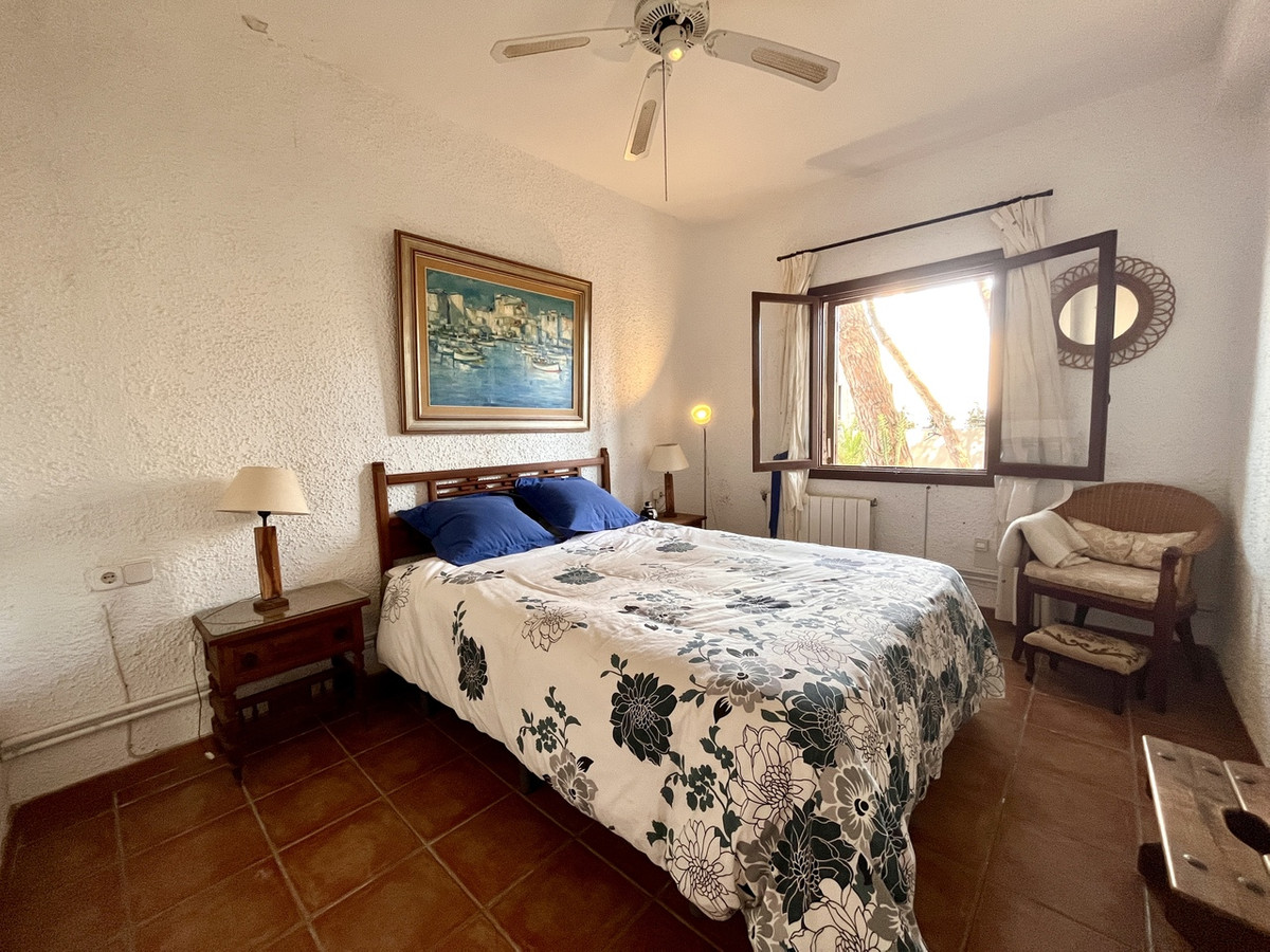 6 Bed Townhouse for sale in Cabo Roig Costa Blanca, Alicante, Spain