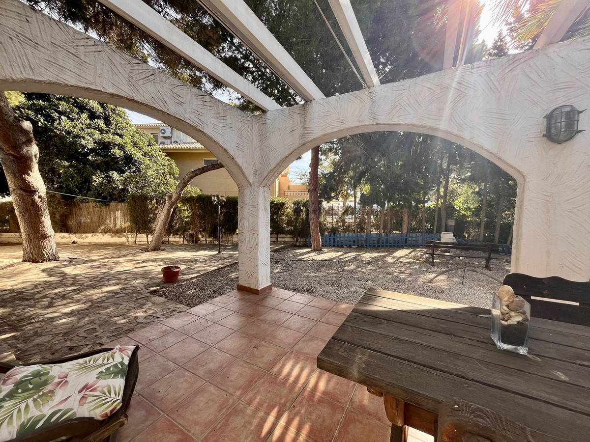 6 Bed Townhouse for sale in Cabo Roig Costa Blanca, Alicante, Spain
