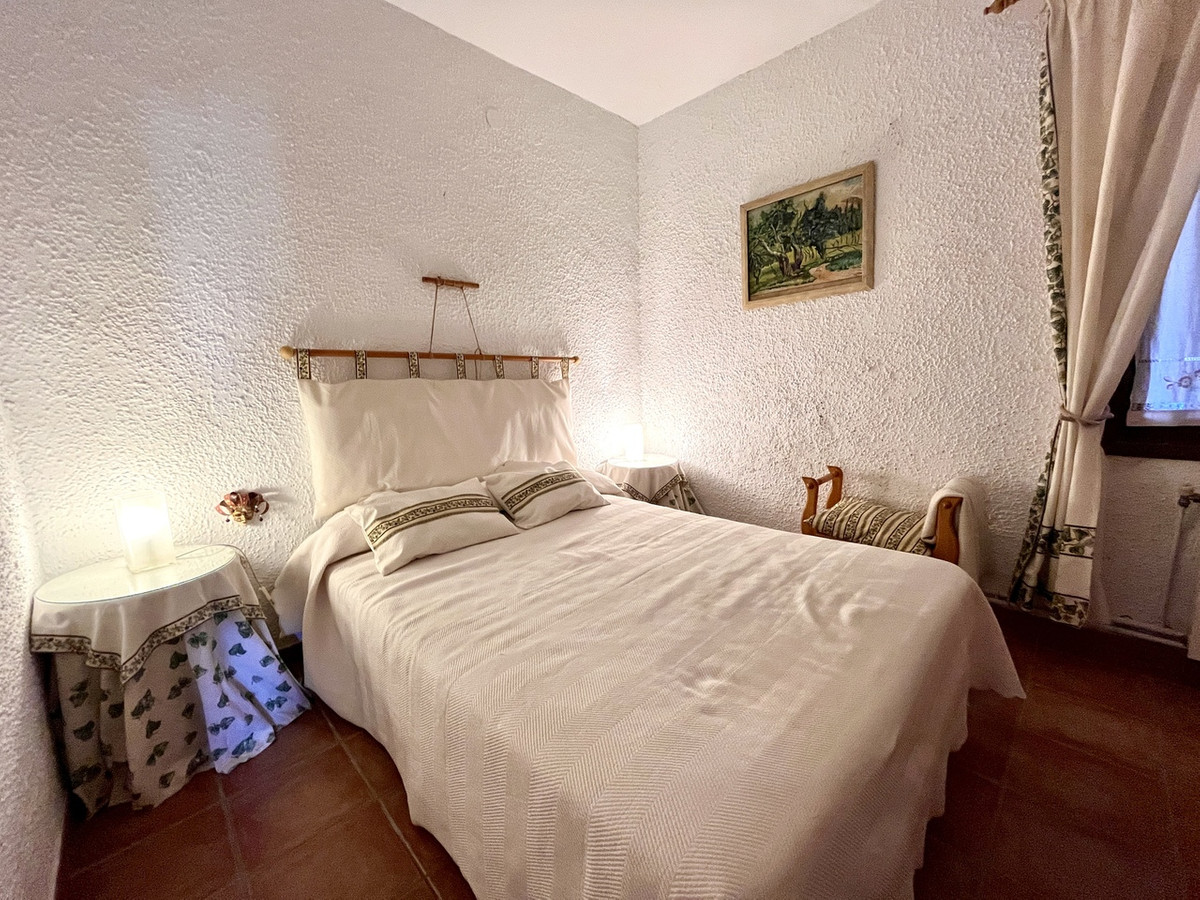 6 Bed Townhouse for sale in Cabo Roig Costa Blanca, Alicante, Spain