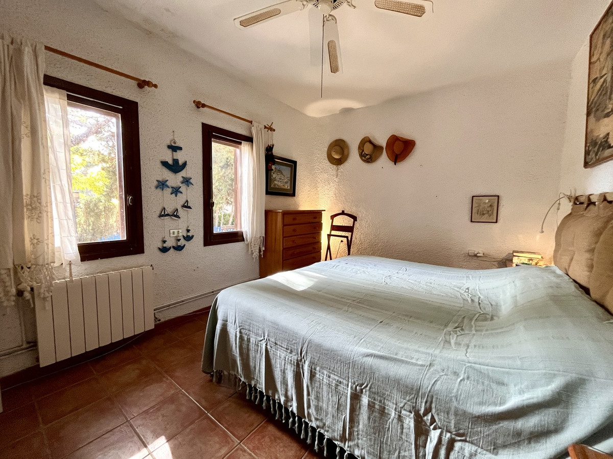 6 Bed Townhouse for sale in Cabo Roig Costa Blanca, Alicante, Spain