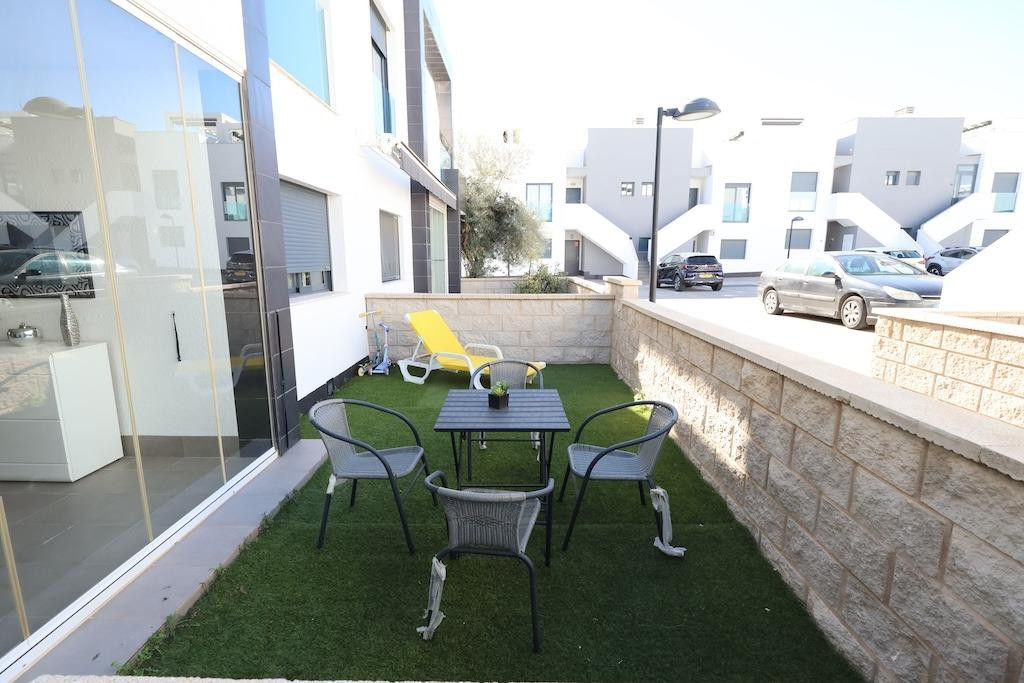 Se vende Bungalow de 2 dormitorios en Costa Blanca, Alicante, España