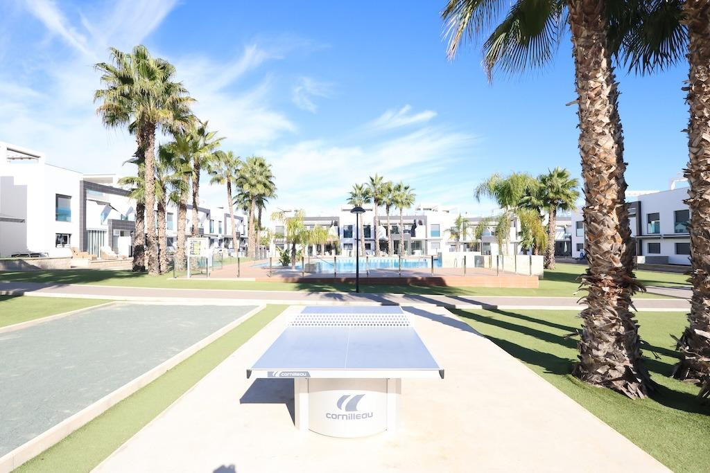Se vende Bungalow de 2 dormitorios en Costa Blanca, Alicante, España