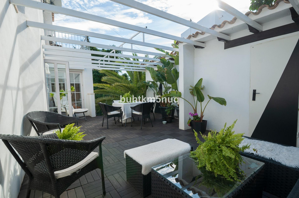 4 Bed Townhouse for sale in Calpe Costa Blanca, Alicante, Spain