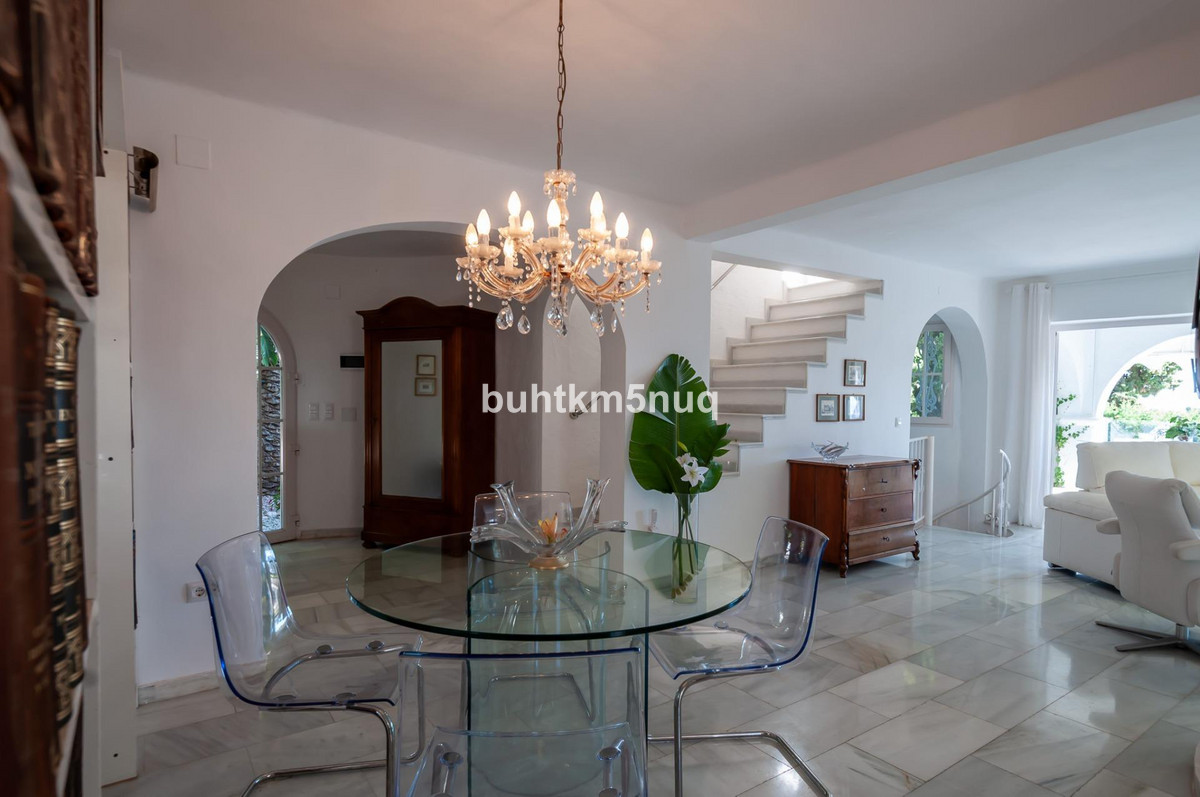 4 Bed Townhouse for sale in Calpe Costa Blanca, Alicante, Spain