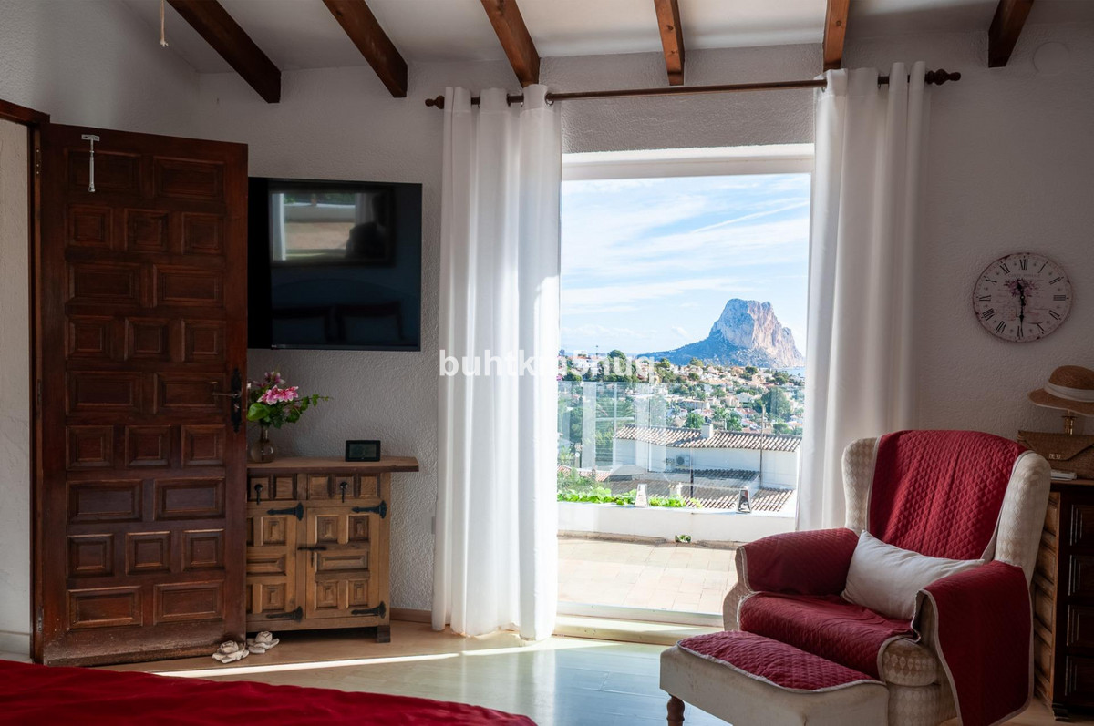 4 Bed Townhouse for sale in Calpe Costa Blanca, Alicante, Spain