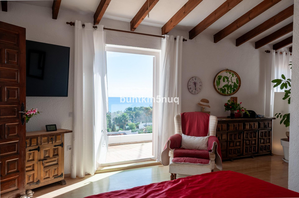 4 Bed Townhouse for sale in Calpe Costa Blanca, Alicante, Spain