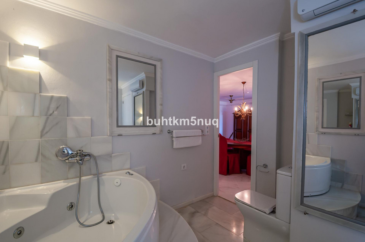 4 Bed Townhouse for sale in Calpe Costa Blanca, Alicante, Spain