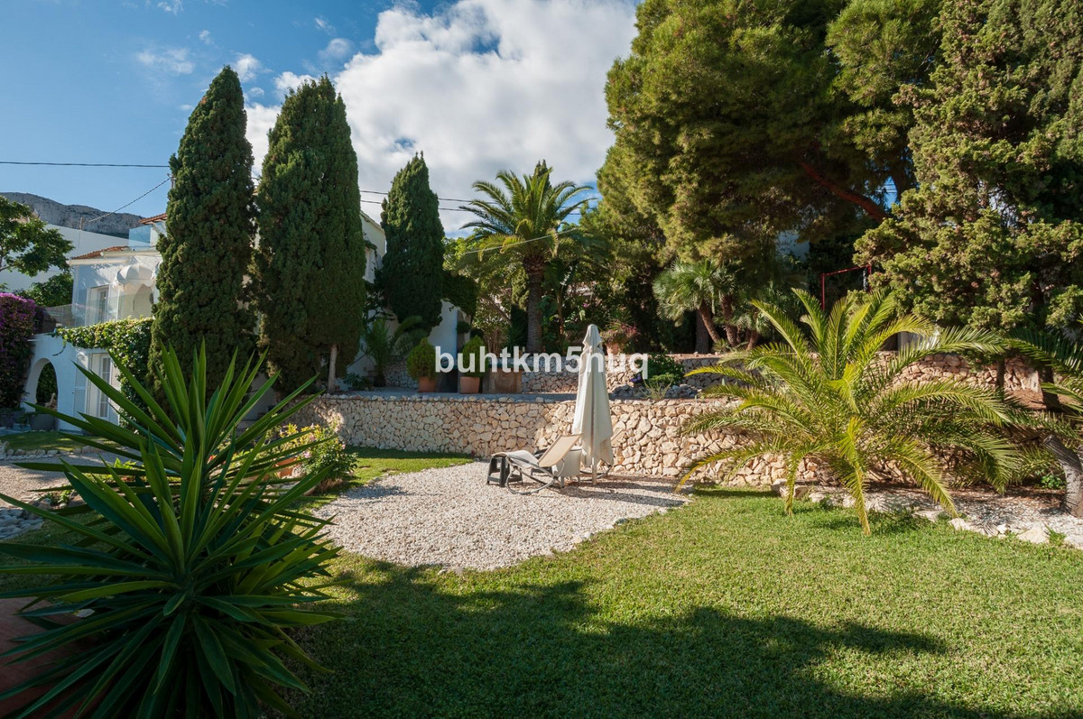 4 Bed Townhouse for sale in Calpe Costa Blanca, Alicante, Spain