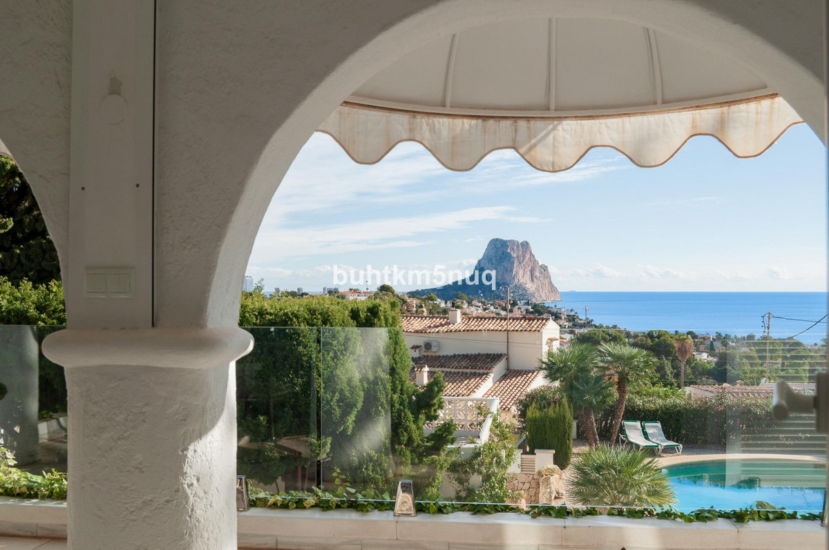 4 Bed Townhouse for sale in Calpe Costa Blanca, Alicante, Spain