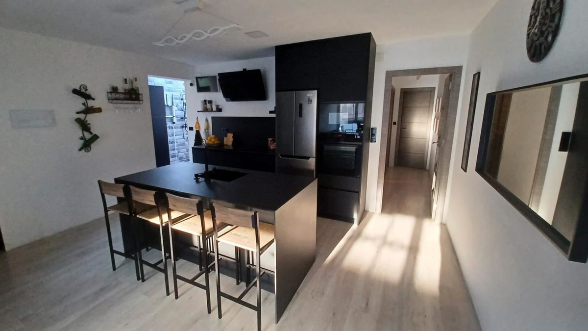 Se vende Apartamento en Planta Última de 3 dormitorios en Costa Blanca, Alicante, España