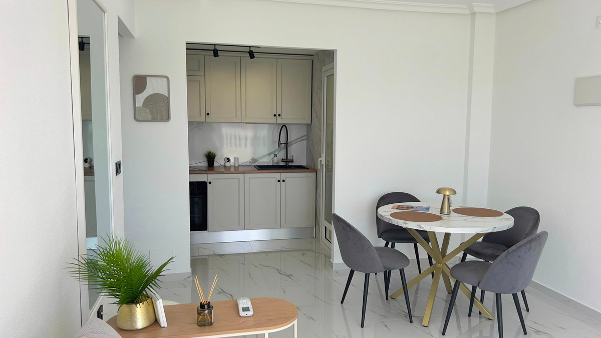 Se vende Adosada de 1 dormitorios en Costa Blanca, Alicante, España