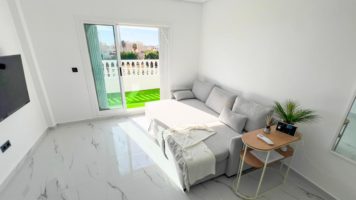 Se vende Adosada de 1 dormitorios en Costa Blanca, Alicante, España
