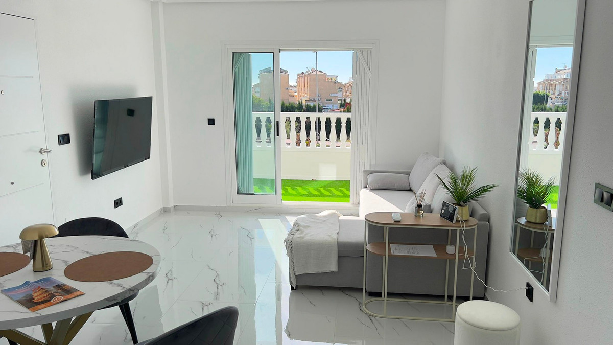 Se vende Adosada de 1 dormitorios en Costa Blanca, Alicante, España
