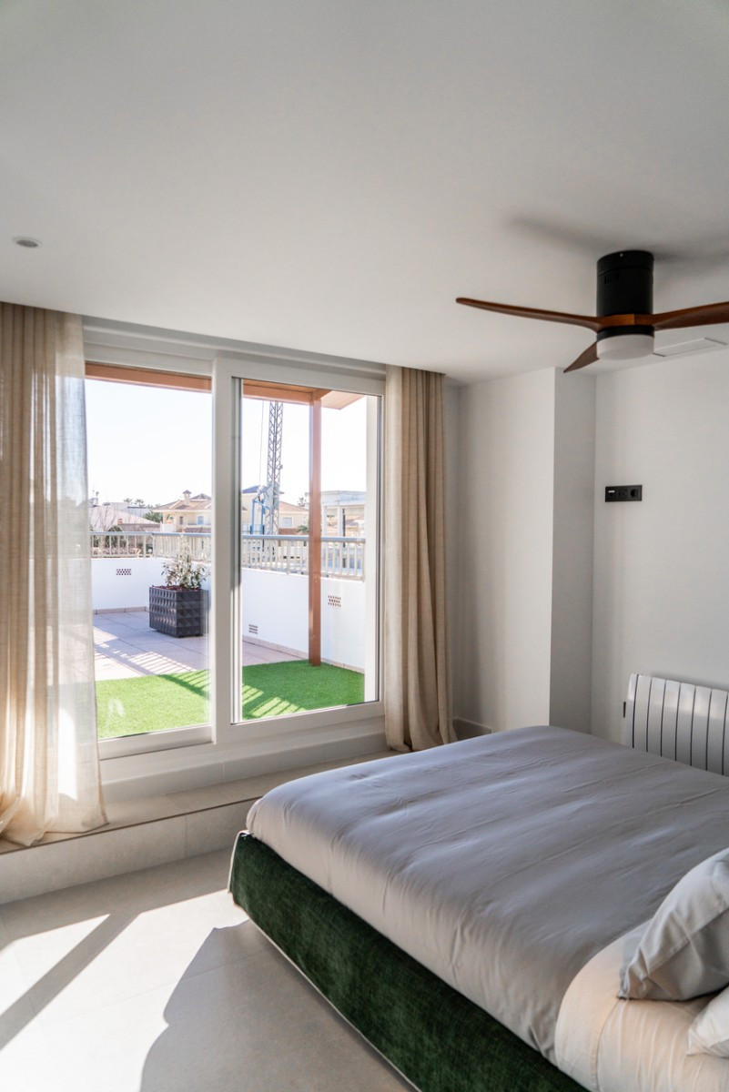 Se vende Ático de 3 dormitorios en Costa Blanca, Alicante, España