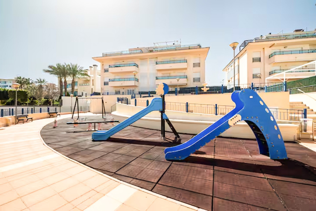 Se vende Apartamento Planta Baja de 2 dormitorios en Costa Blanca, Alicante, España