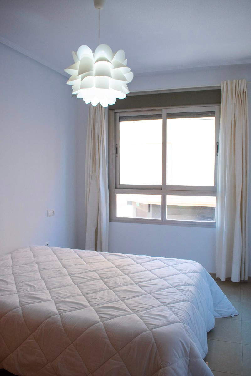 Se vende Apartamento Planta Media de 2 dormitorios en Costa Blanca, Alicante, España