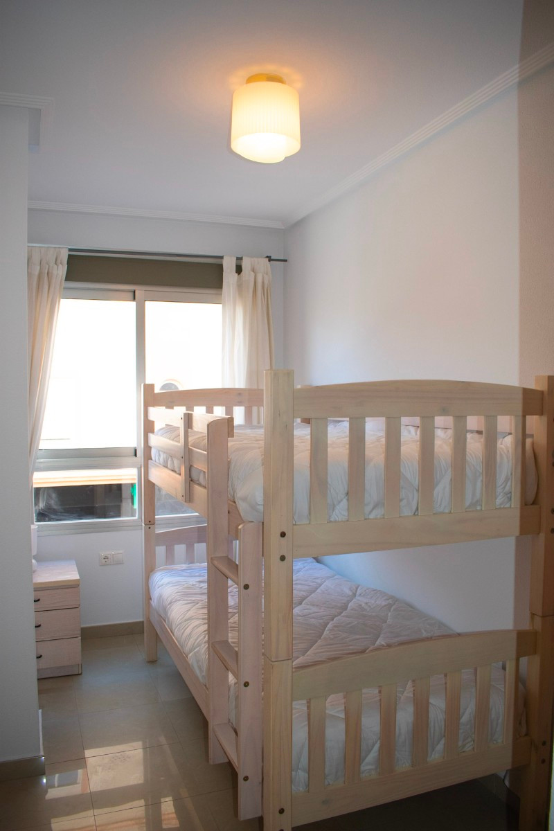 Se vende Apartamento Planta Media de 2 dormitorios en Costa Blanca, Alicante, España