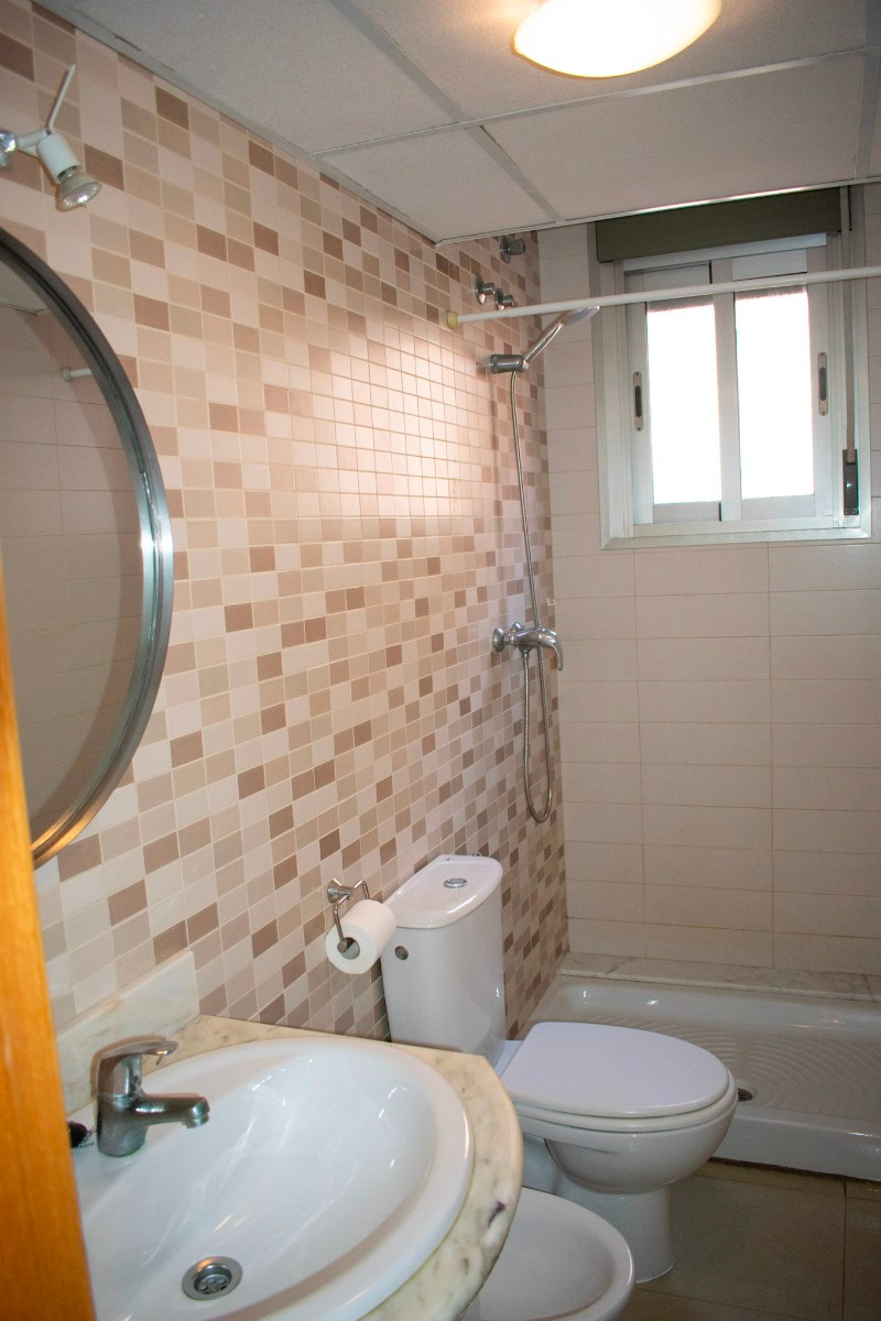 Se vende Apartamento Planta Media de 2 dormitorios en Costa Blanca, Alicante, España