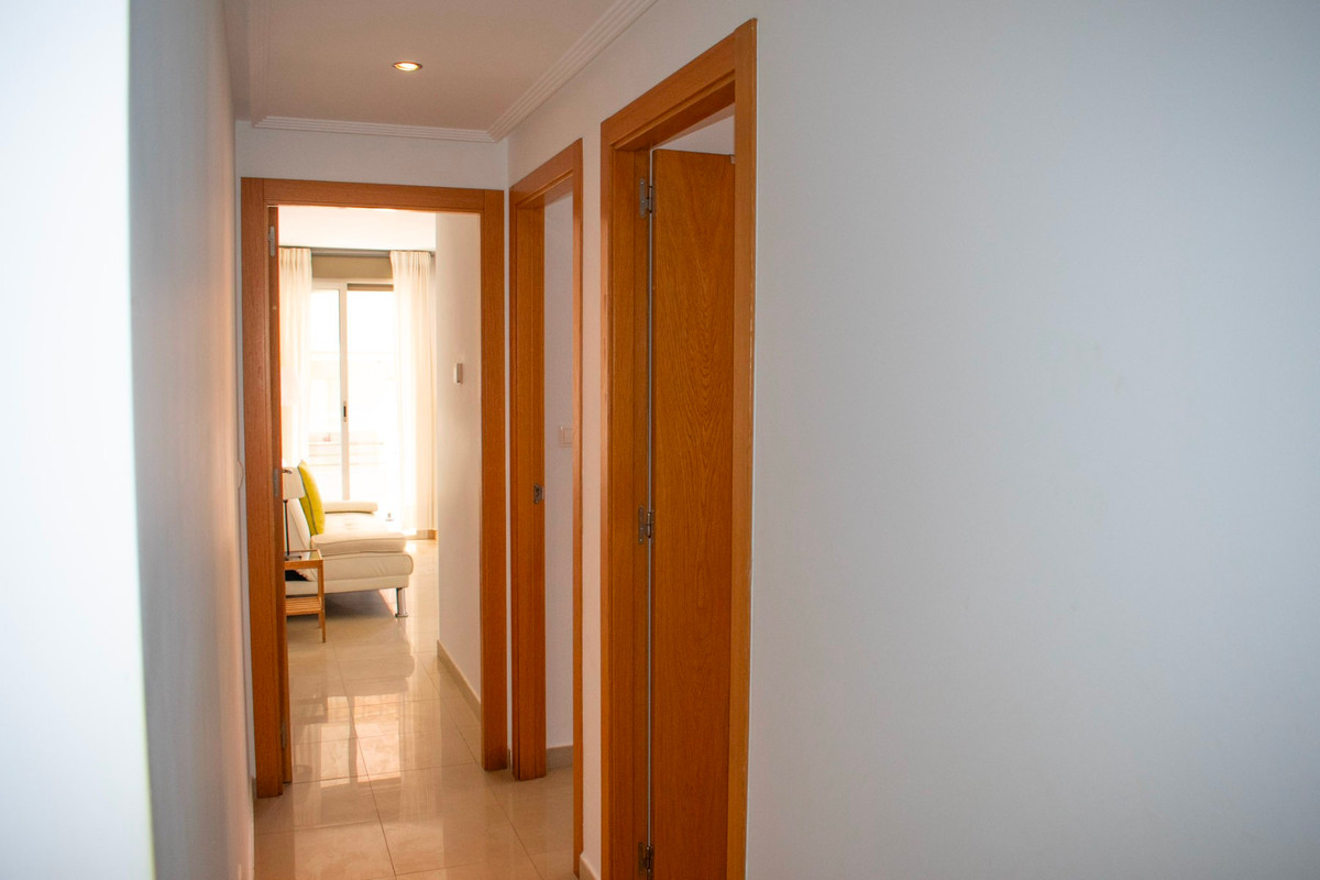 Se vende Apartamento Planta Media de 2 dormitorios en Costa Blanca, Alicante, España