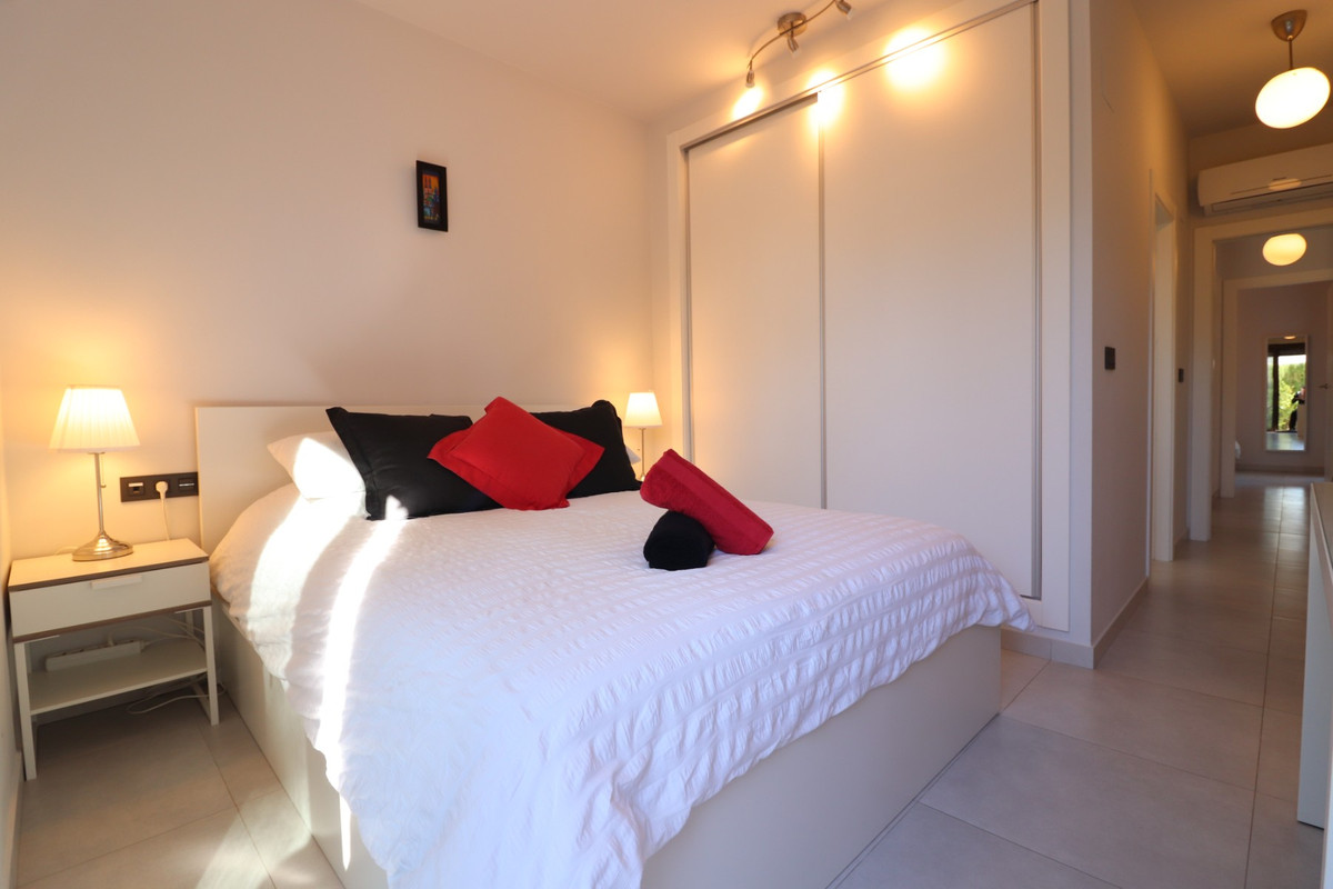 Se vende Apartamento Planta Baja de 2 dormitorios en Costa Blanca, Alicante, España