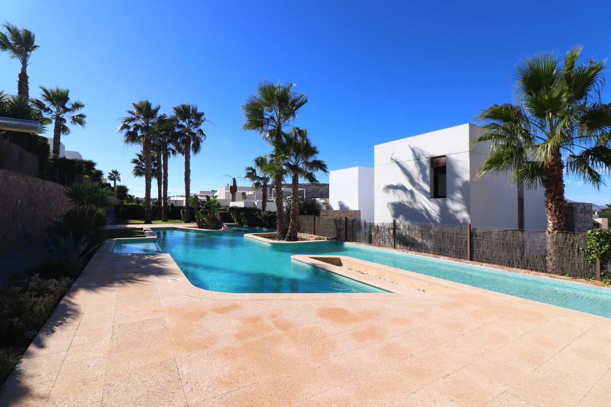 Se vende Apartamento Planta Baja de 2 dormitorios en Costa Blanca, Alicante, España