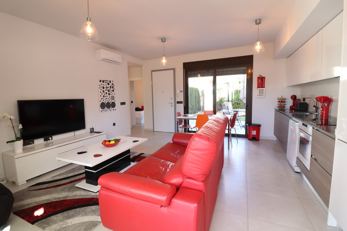 Se vende Apartamento Planta Baja de 2 dormitorios en Costa Blanca, Alicante, España
