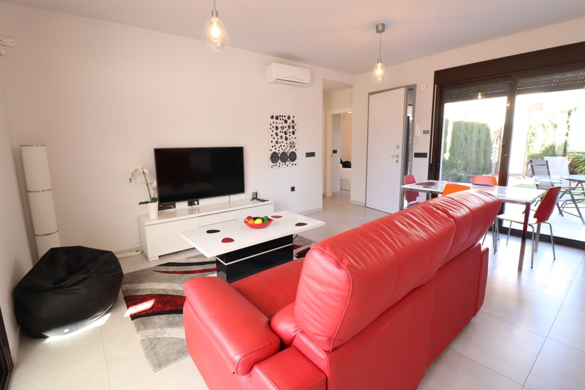 Se vende Apartamento Planta Baja de 2 dormitorios en Costa Blanca, Alicante, España