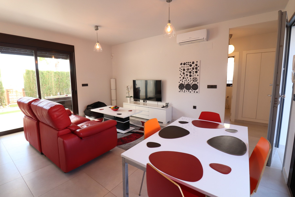 Se vende Apartamento Planta Baja de 2 dormitorios en Costa Blanca, Alicante, España