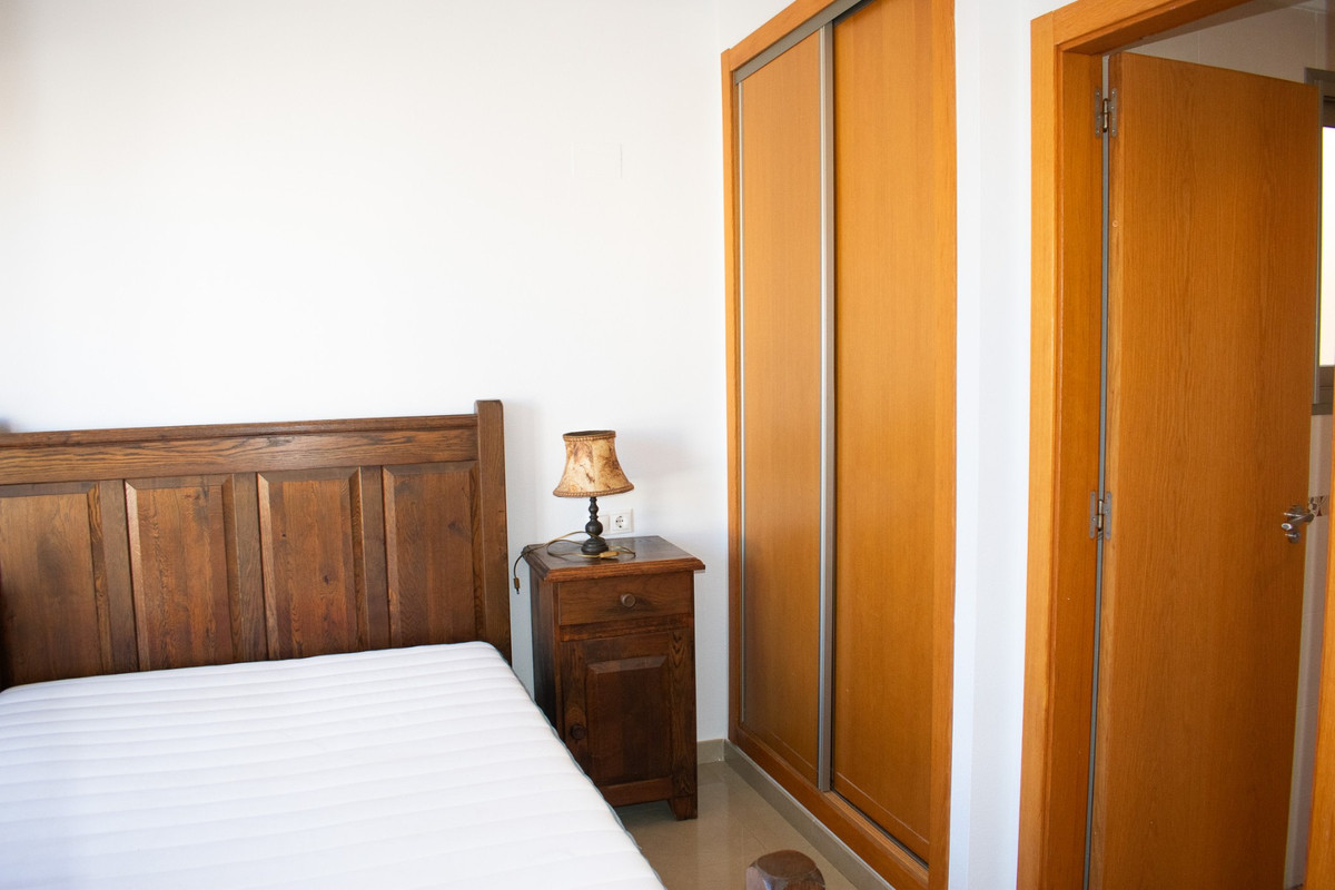 2 Bed Apartment for sale in Guardamar Del Segura Costa Blanca, Alicante, Spain