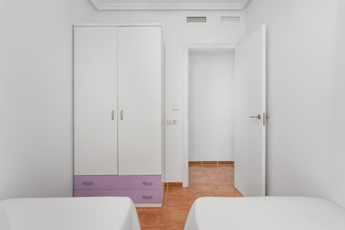 Se vende Apartamento Planta Media de 3 dormitorios en Costa Blanca, Alicante, España
