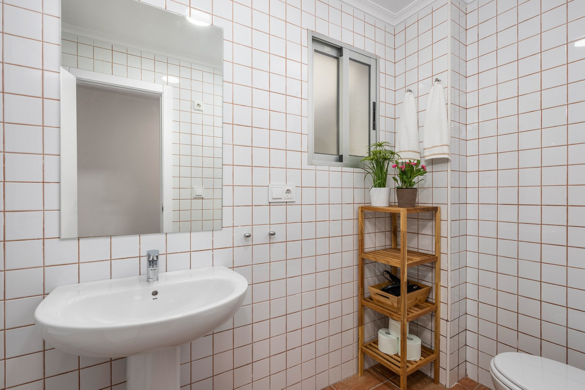 Se vende Apartamento Planta Media de 3 dormitorios en Costa Blanca, Alicante, España