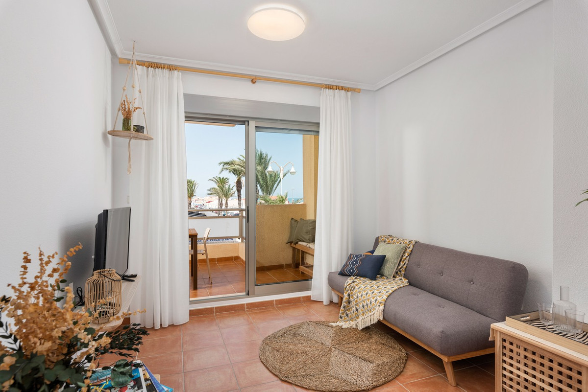 Se vende Apartamento Planta Media de 3 dormitorios en Costa Blanca, Alicante, España