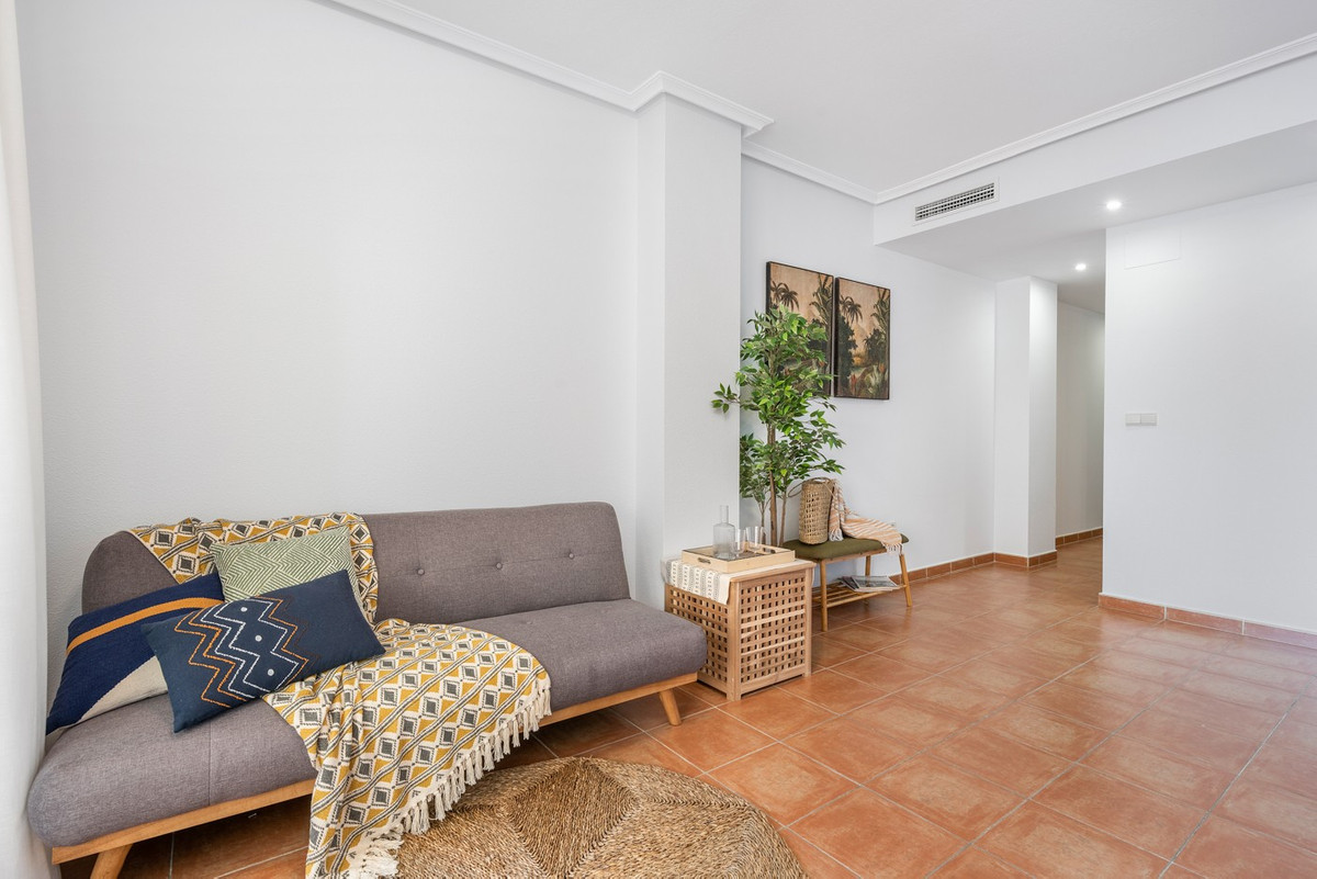 Se vende Apartamento Planta Media de 3 dormitorios en Costa Blanca, Alicante, España