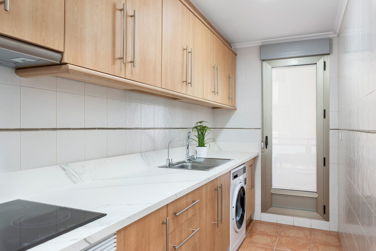 Se vende Apartamento Planta Media de 3 dormitorios en Costa Blanca, Alicante, España