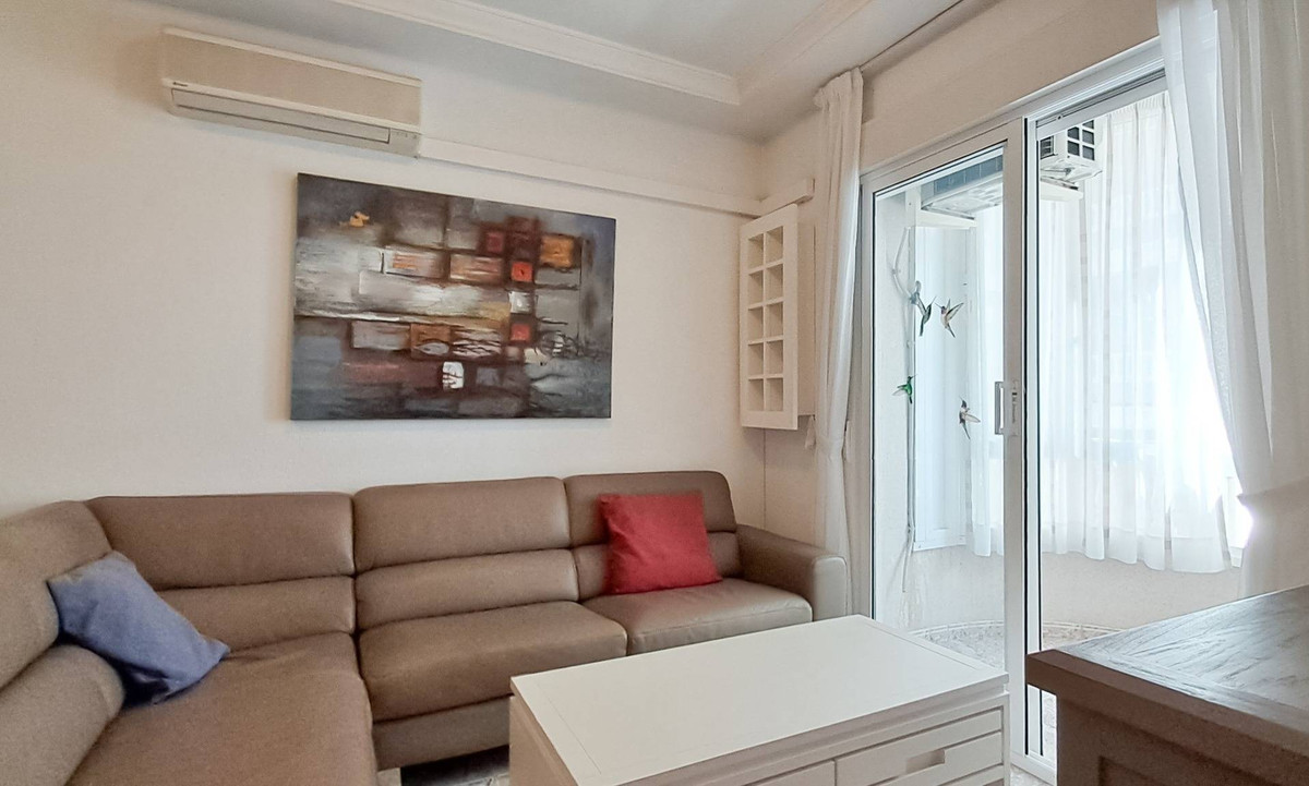 Se vende Apartamento Planta Media de 2 dormitorios en Costa Blanca, Alicante, España