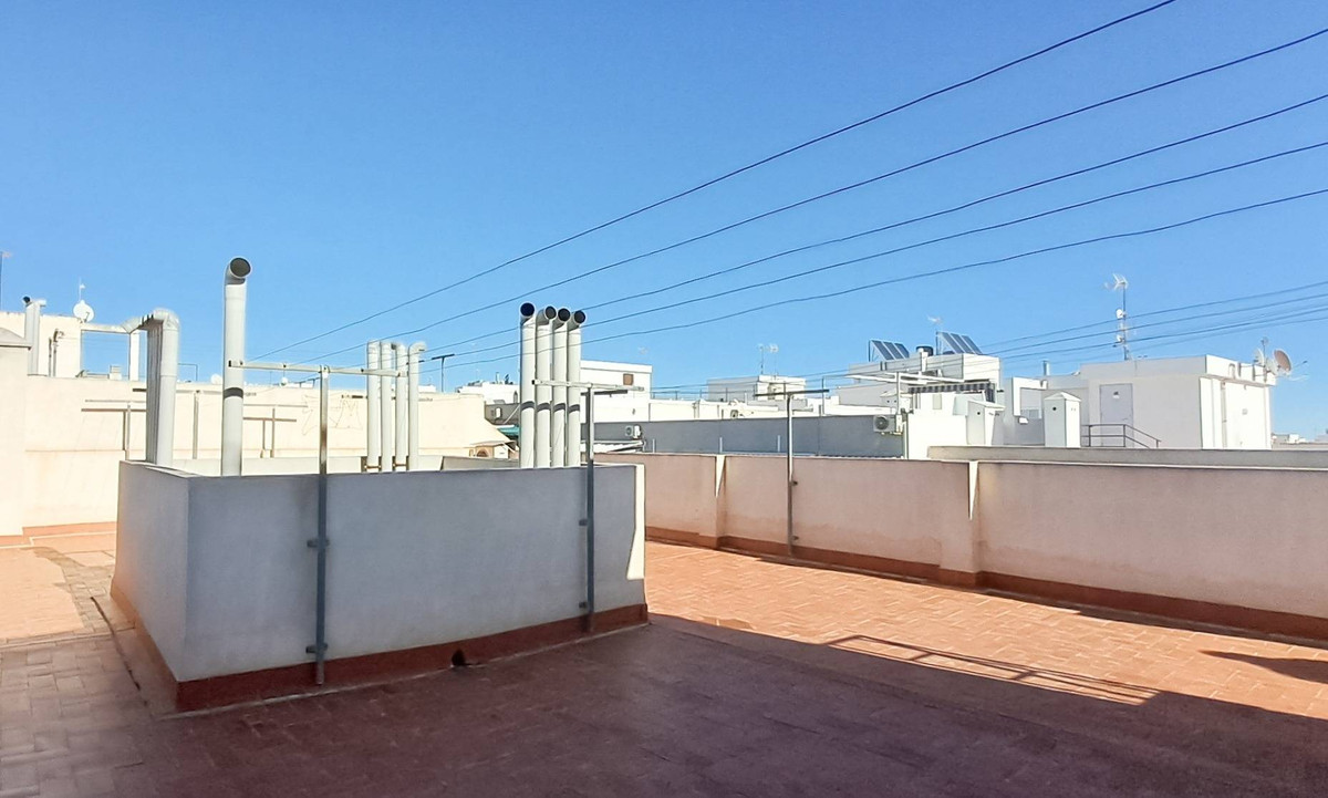 Se vende Apartamento Planta Media de 2 dormitorios en Costa Blanca, Alicante, España