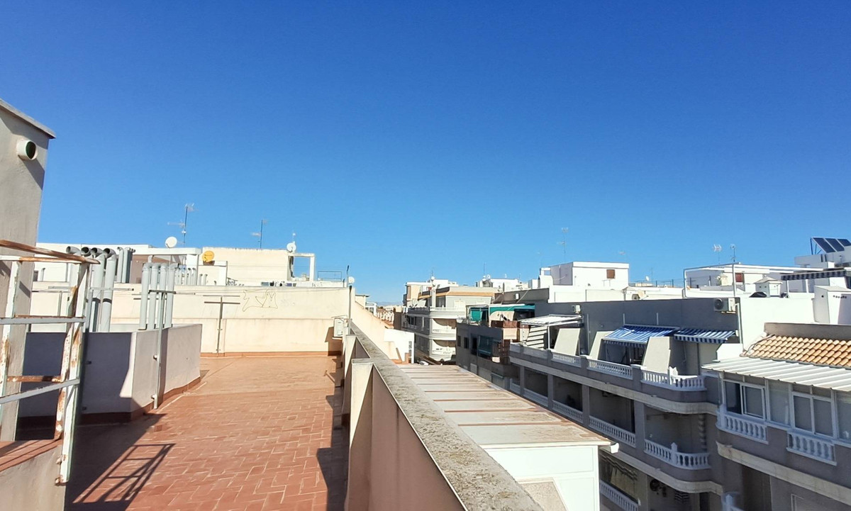 Se vende Apartamento Planta Media de 2 dormitorios en Costa Blanca, Alicante, España