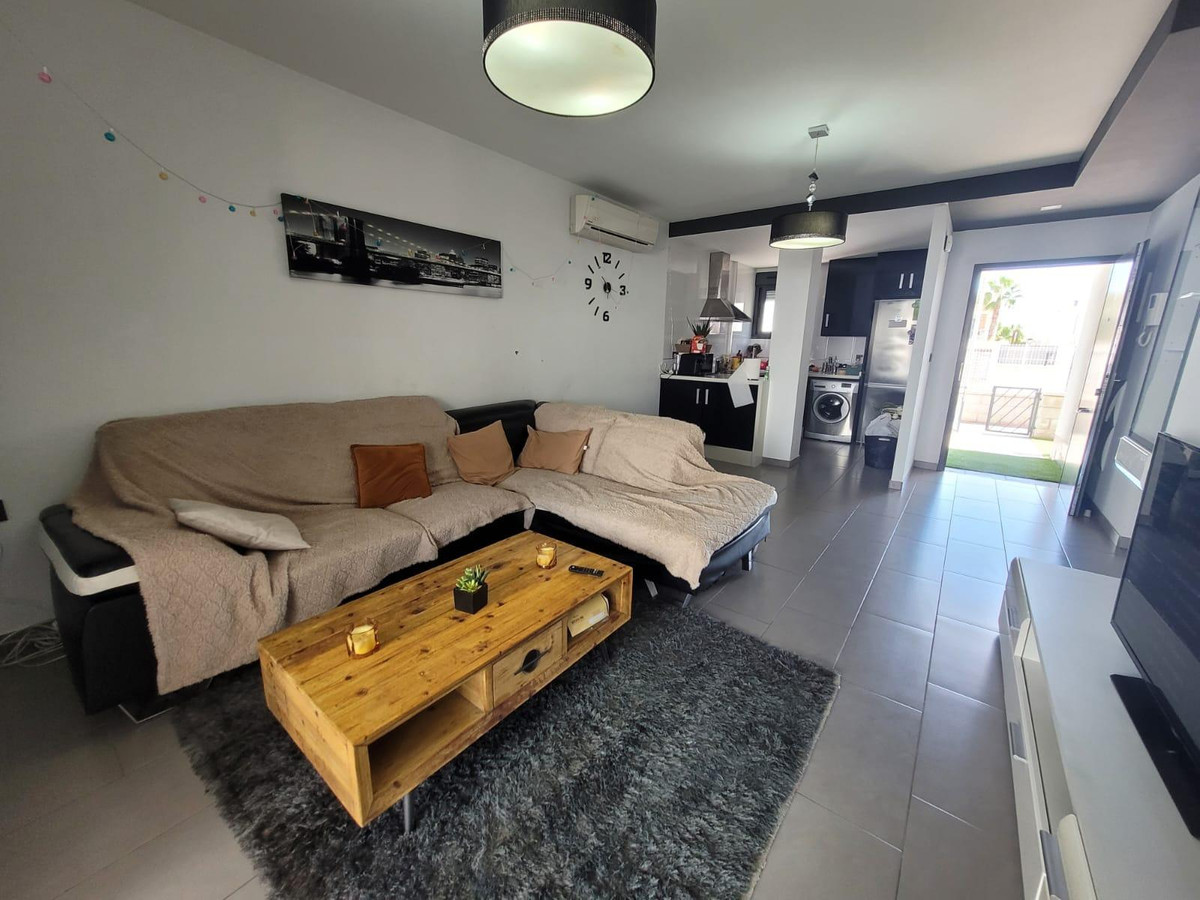 Se vende Bungalow de 2 dormitorios en Costa Blanca, Alicante, España