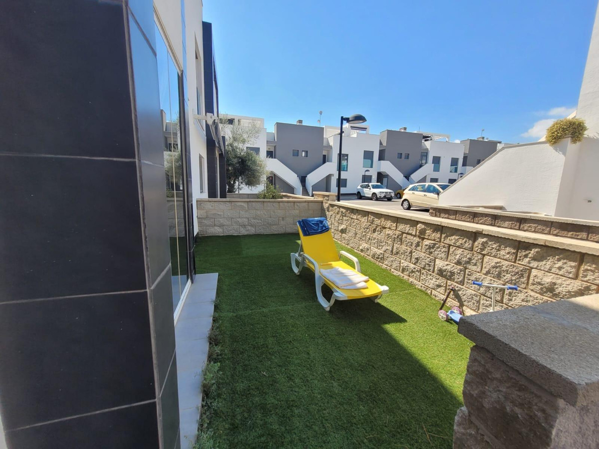 Se vende Bungalow de 2 dormitorios en Costa Blanca, Alicante, España