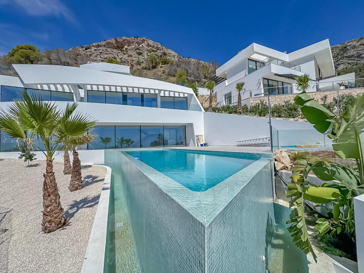 4 Bed Townhouse for sale in Altea Costa Blanca, Alicante, Spain