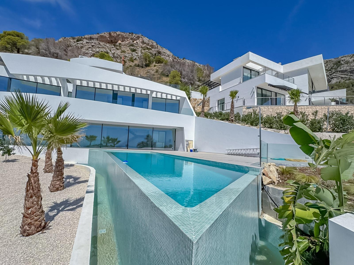 4 Bed Townhouse for sale in Altea Costa Blanca, Alicante, Spain