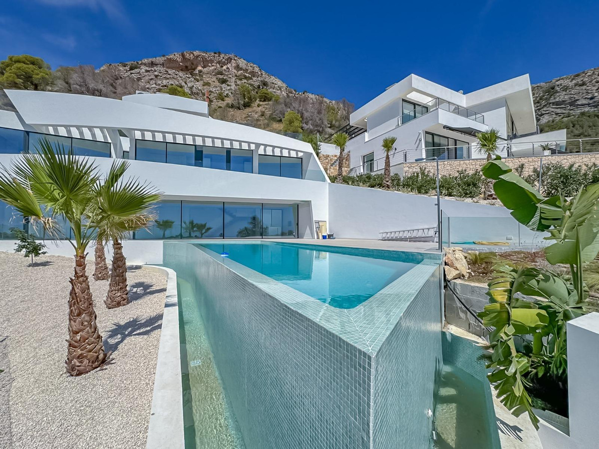 4 Bed Townhouse for sale in Altea Costa Blanca, Alicante, Spain