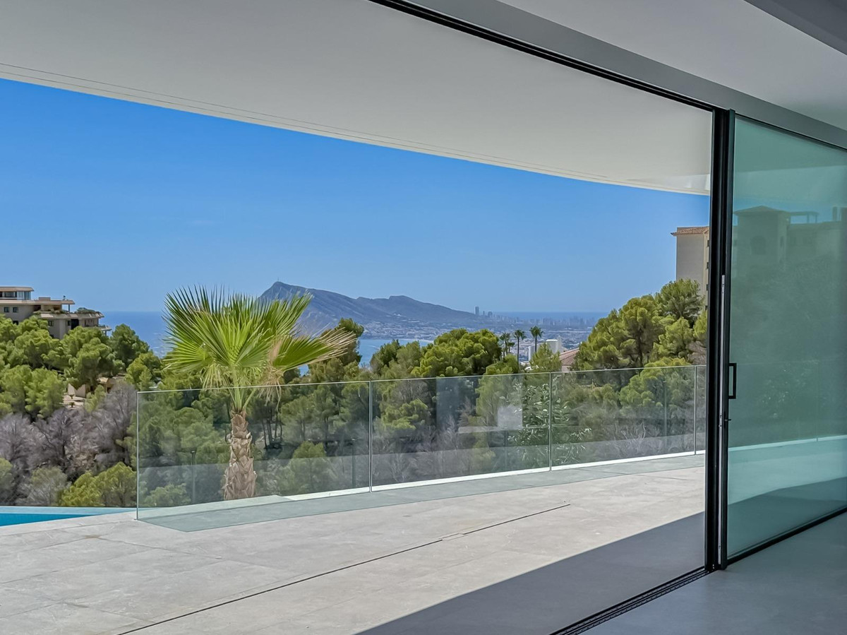 4 Bed Townhouse for sale in Altea Costa Blanca, Alicante, Spain