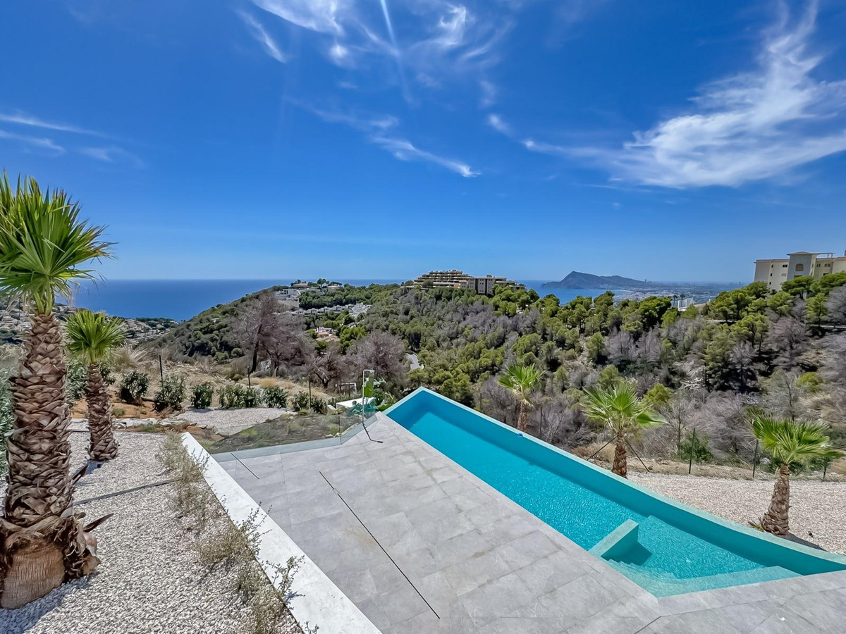 4 Bed Townhouse for sale in Altea Costa Blanca, Alicante, Spain