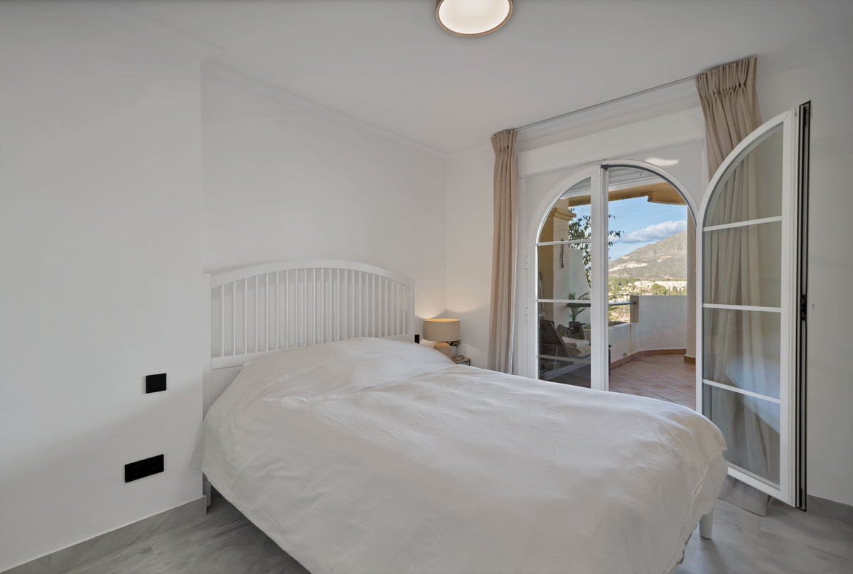Se vende Apartamento Planta Media de 2 dormitorios en Costa Del Sol, Málaga, España