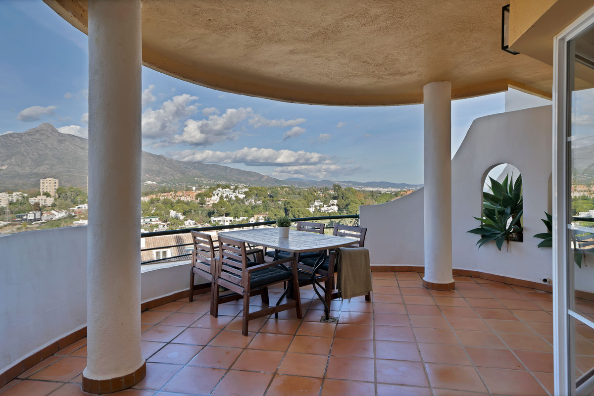 Se vende Apartamento Planta Media de 2 dormitorios en Costa Del Sol, Málaga, España