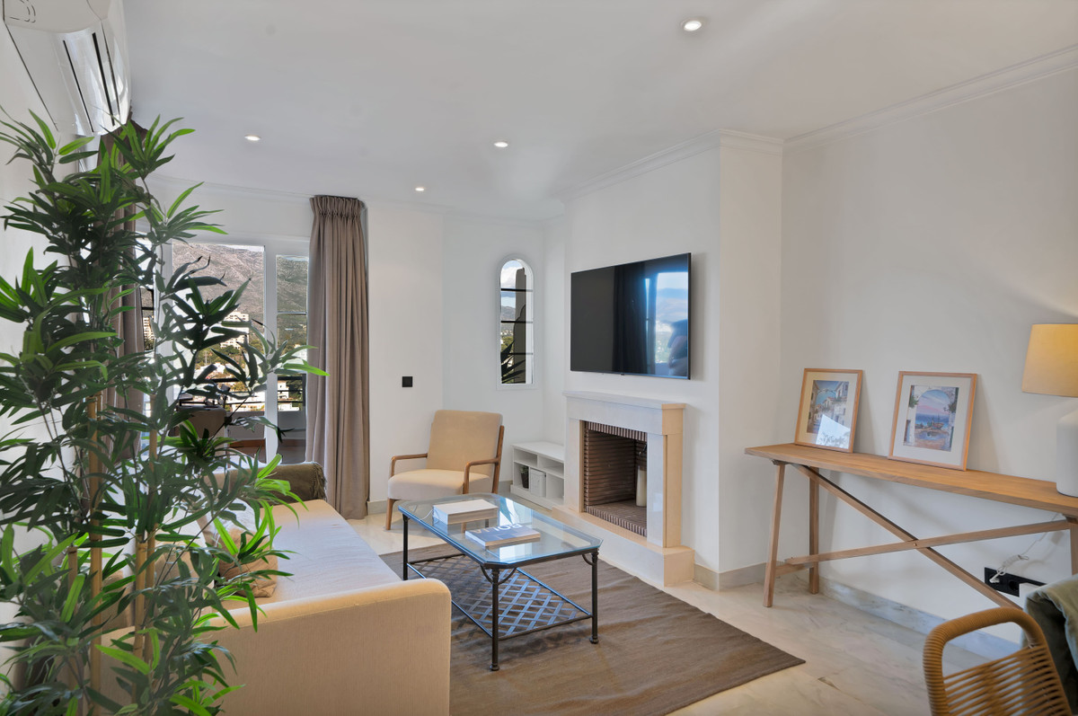 Se vende Apartamento Planta Media de 2 dormitorios en Costa Del Sol, Málaga, España