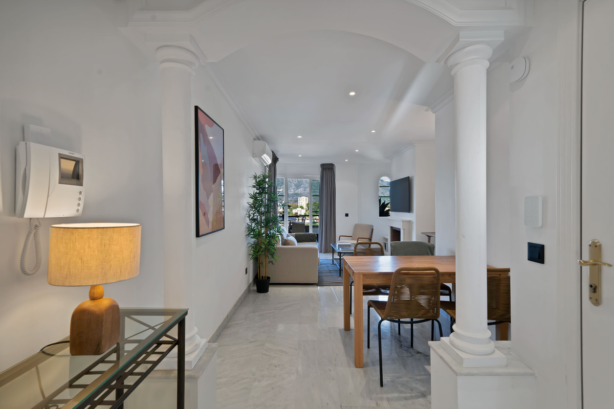 Se vende Apartamento Planta Media de 2 dormitorios en Costa Del Sol, Málaga, España