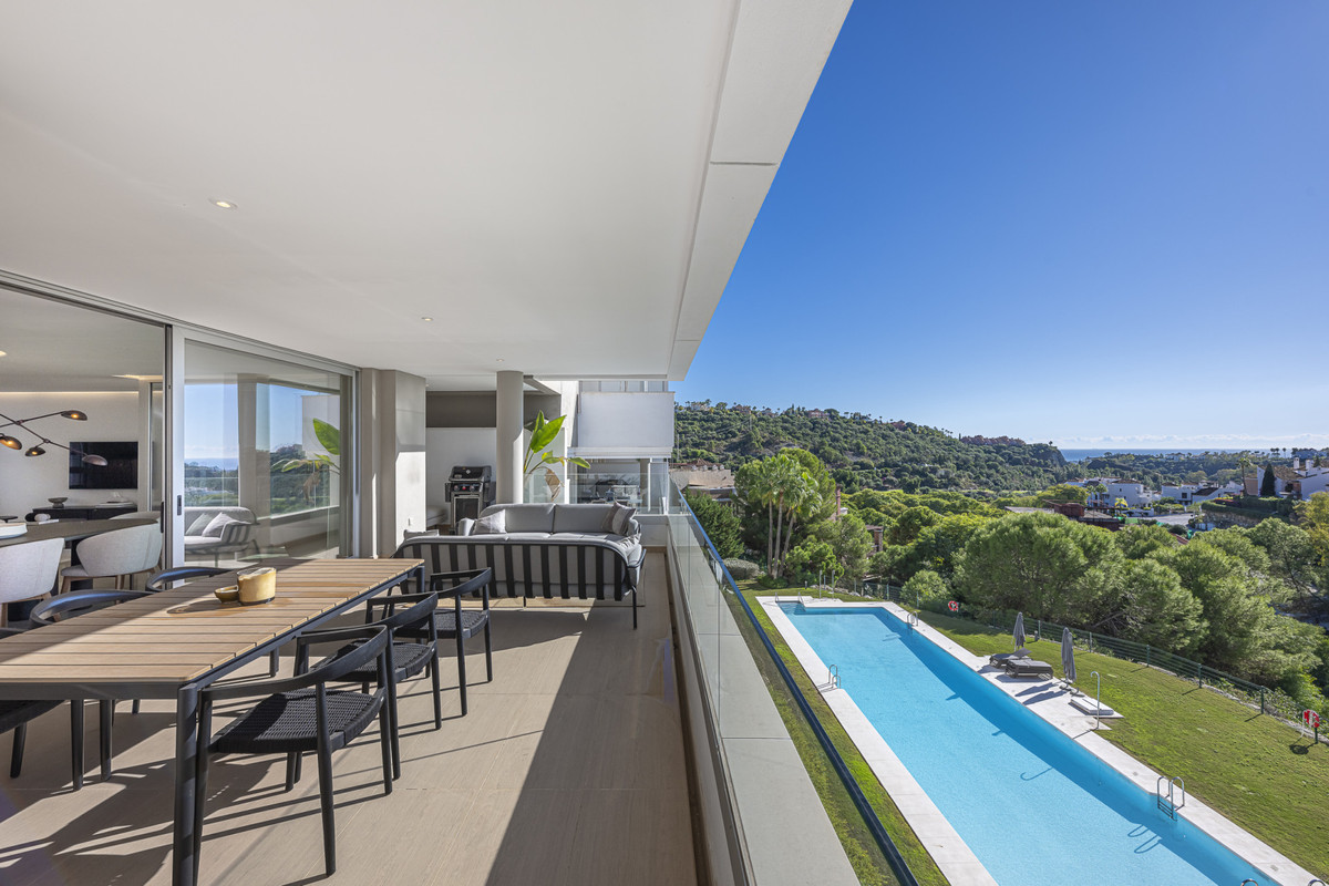 3 Bed Apartment for sale in Benahavís Costa Del Sol, Málaga, Spain